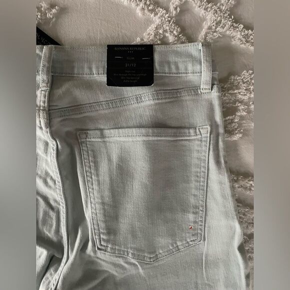 Banana Republic Slim Jean - Picture 12 of 16